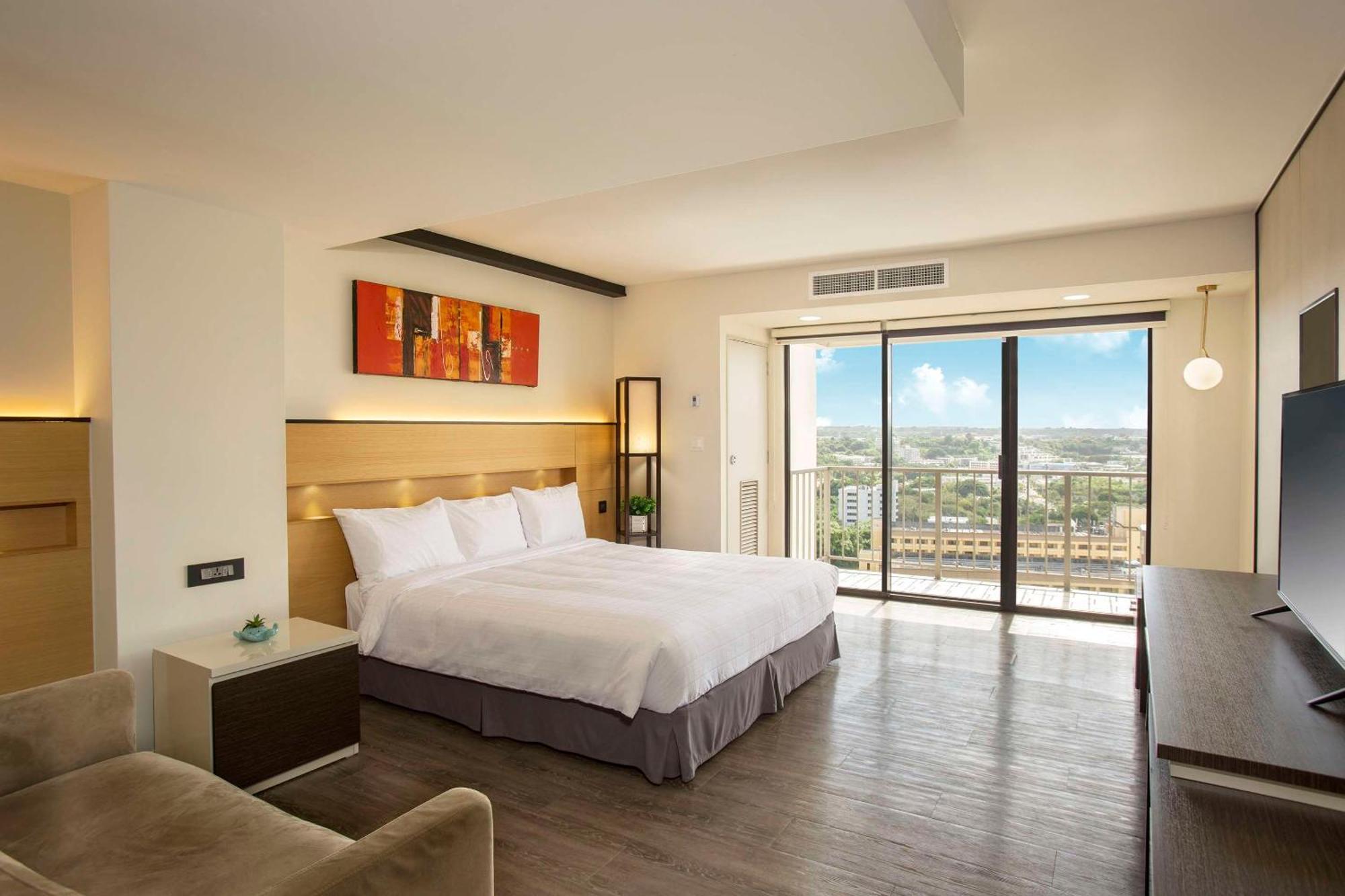 The Bayview Hotel Guam Тумон Екстериор снимка