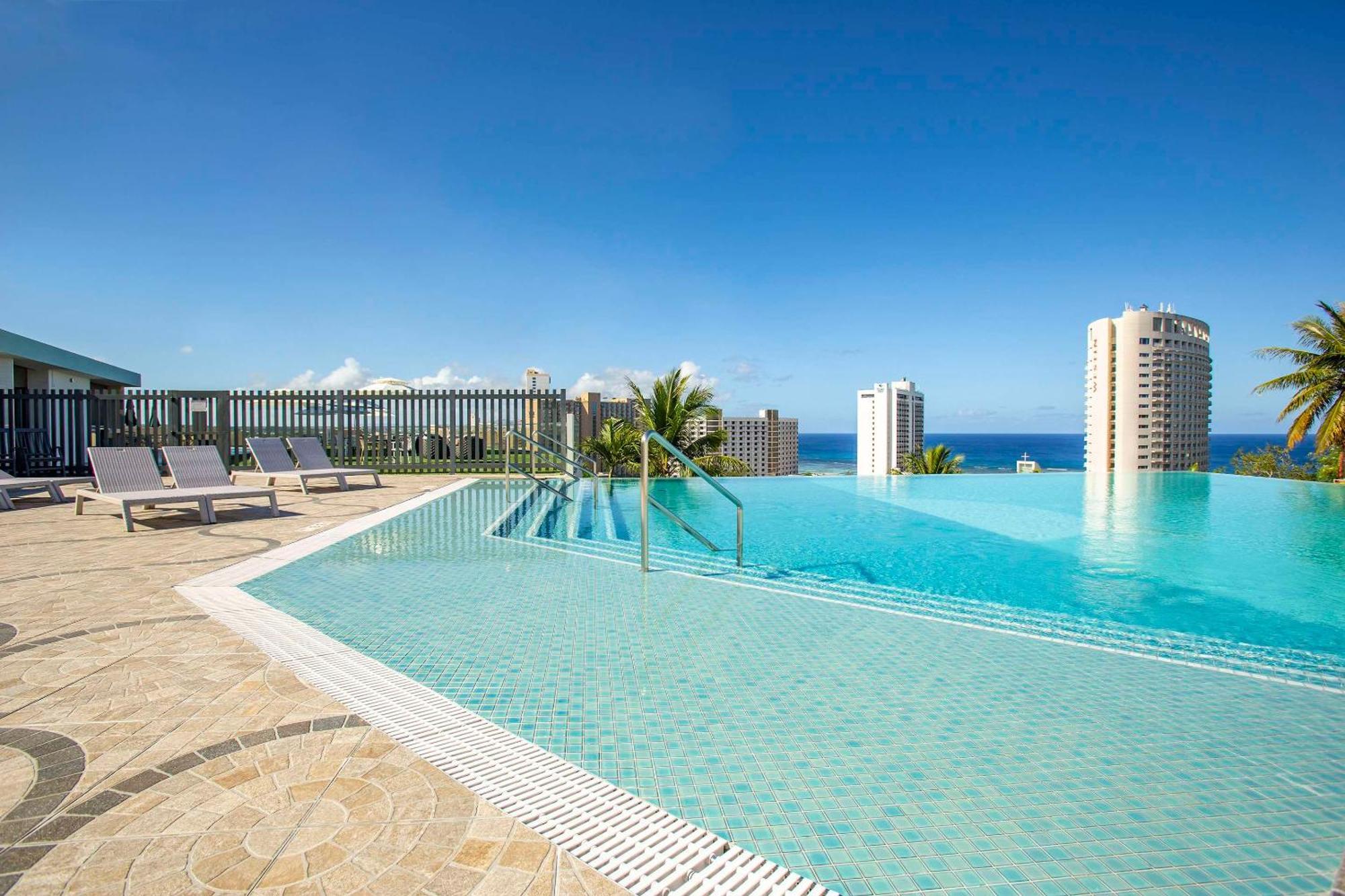 The Bayview Hotel Guam Тумон Екстериор снимка